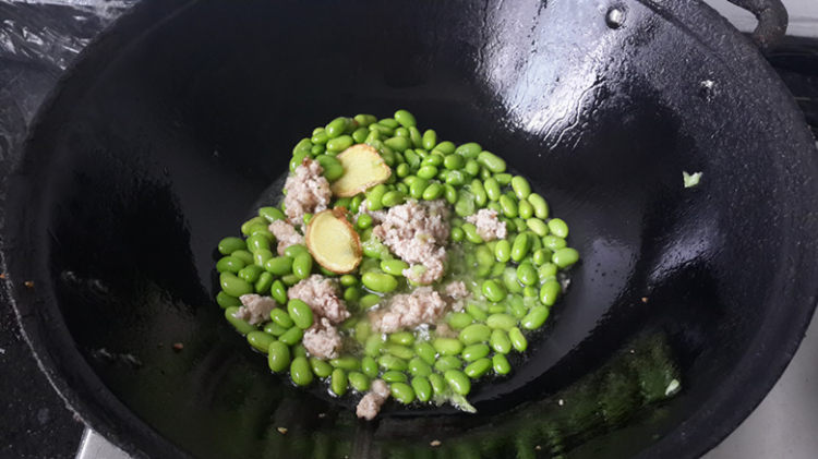 香干毛豆子步骤4