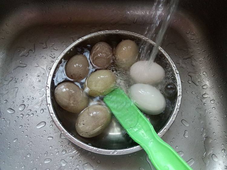 腌咸鸭蛋步骤10