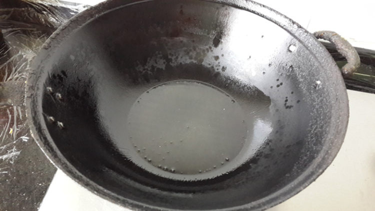 油爆基围虾步骤3