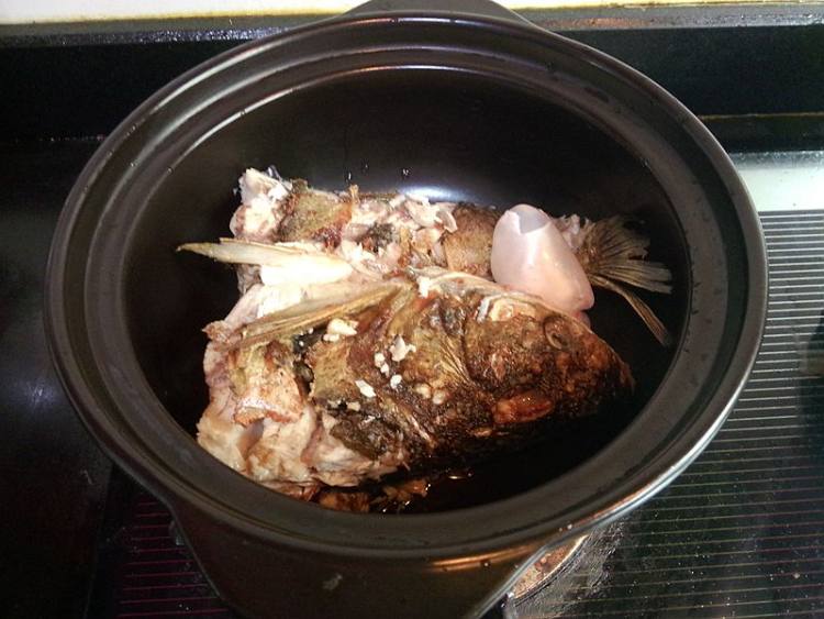 香菇鲢鱼砂锅煲步骤5