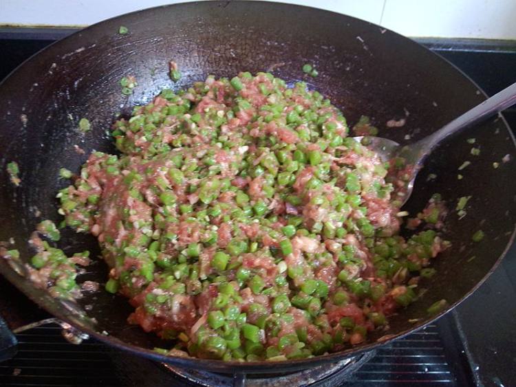豇豆肉馅生煎馄饨步骤9