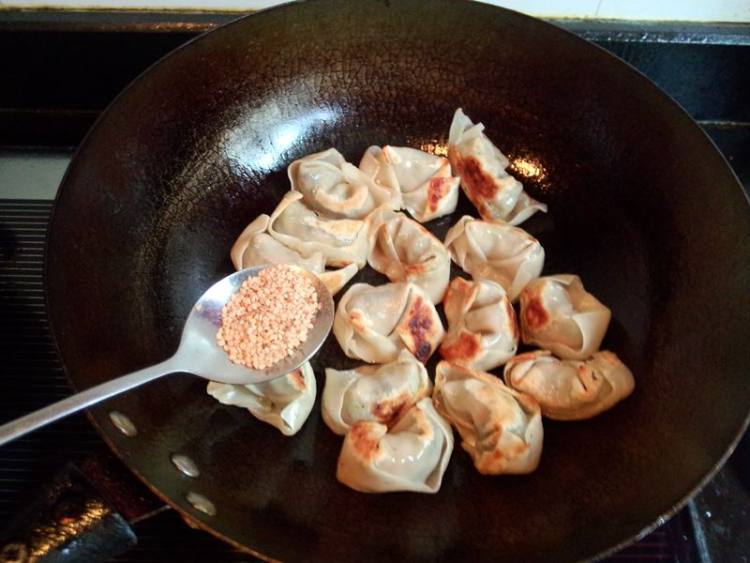 豇豆肉馅生煎馄饨步骤15