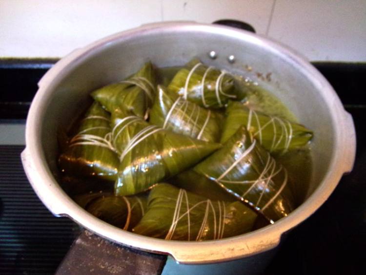 鲜肉糯米粽子步骤14