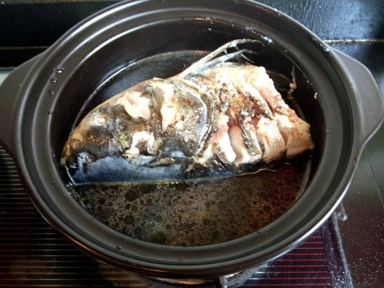 鲢鱼头粉皮煲步骤5