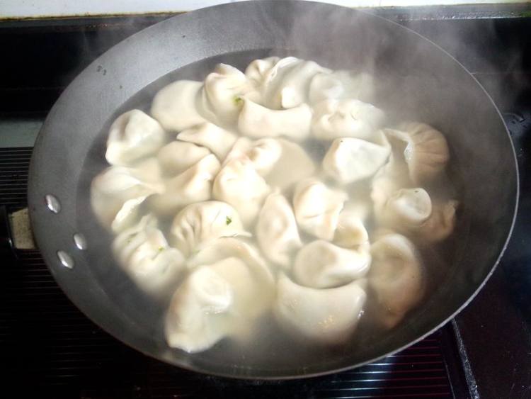 莴笋叶肉馅饺子步骤12