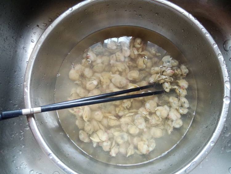 白蛤蜊炒韭菜步骤6