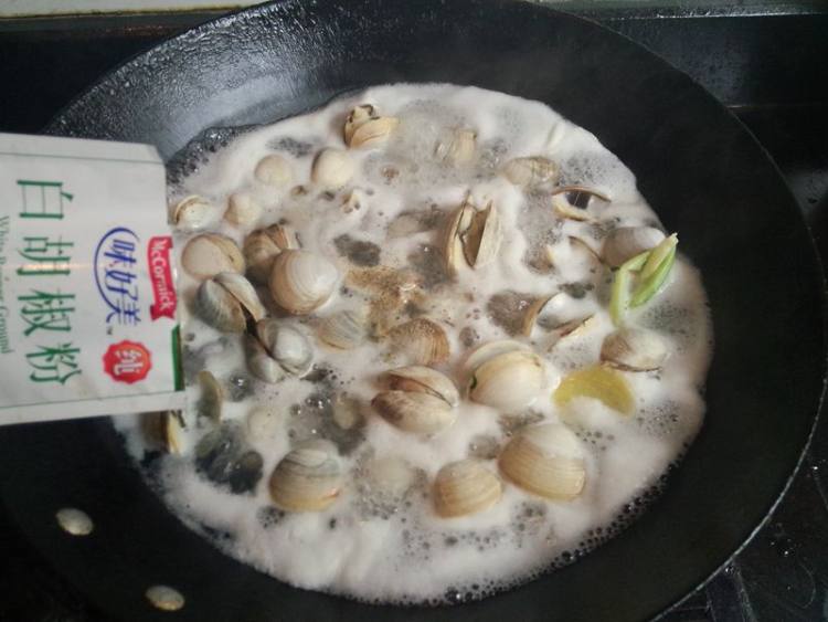 清水煮白蛤步骤8