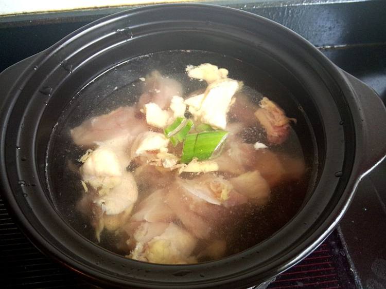 菜杆炖鸡汤步骤5