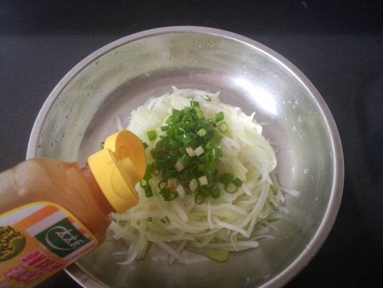 蛋皮拌菜杆步骤8