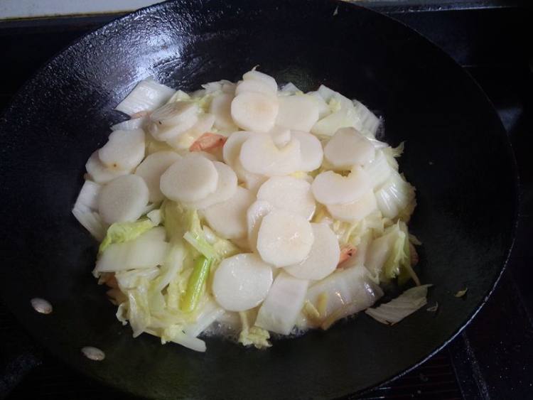 虾干山药煮白菜步骤8
