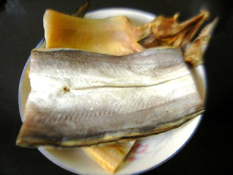清蒸淡海龙干步骤1