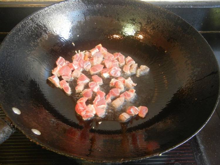 胡萝卜肉丁面条步骤5