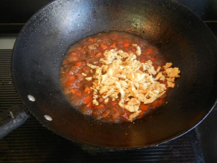 胡萝卜肉丁面条步骤8