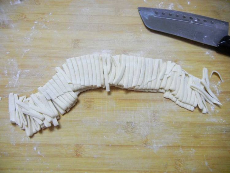 胡萝卜肉丁面条步骤13