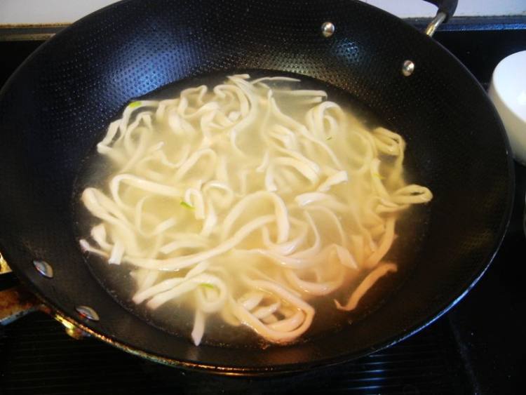 胡萝卜肉丁面条步骤14