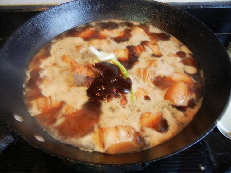 海鲜酱烧五花肉步骤6