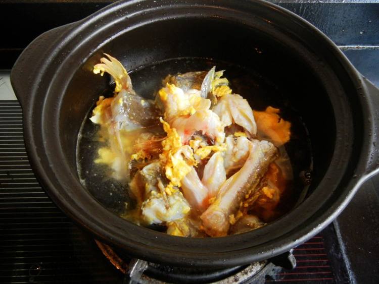 秀珍菇炖海鲶鱼步骤7