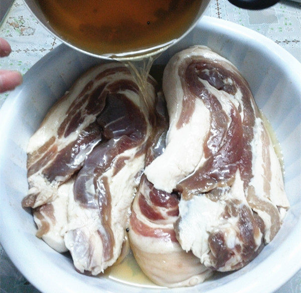 自制椒香咸肉步骤14