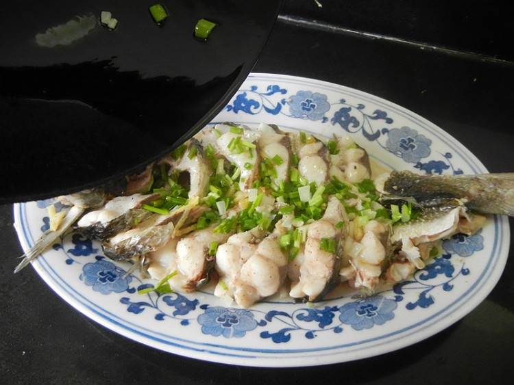 微波炉蒸鲻鱼步骤10