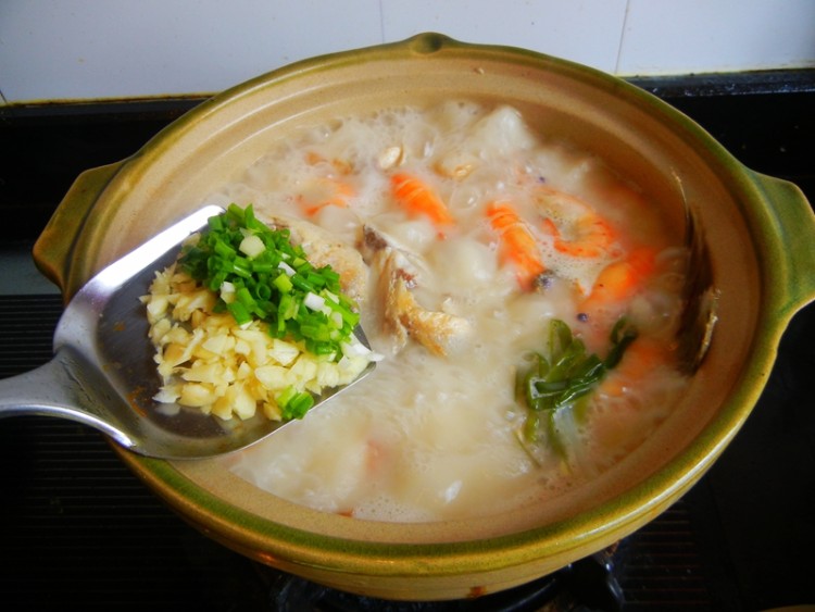 鱼虾豆腐煲步骤15