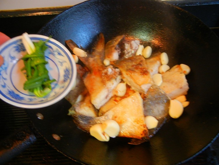 蒜子豆豉烧银鲳步骤11