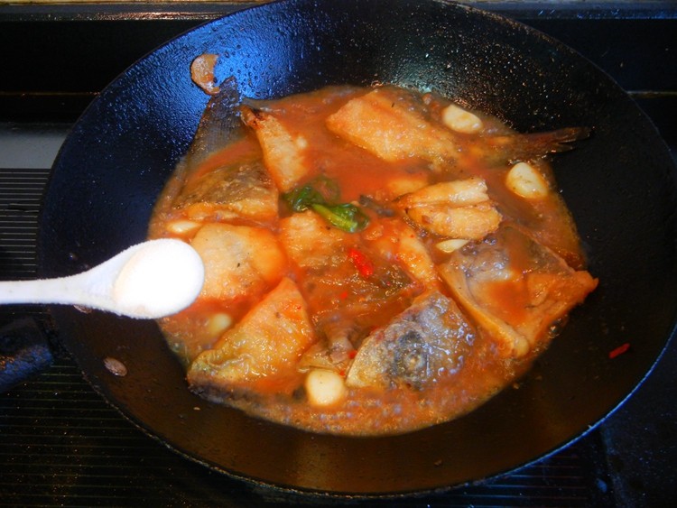 蒜子豆豉烧银鲳步骤14