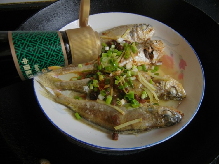 豆豉蒸小黄鱼步骤8