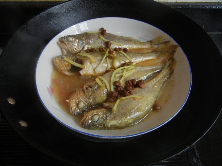 豆豉蒸小黄鱼步骤5