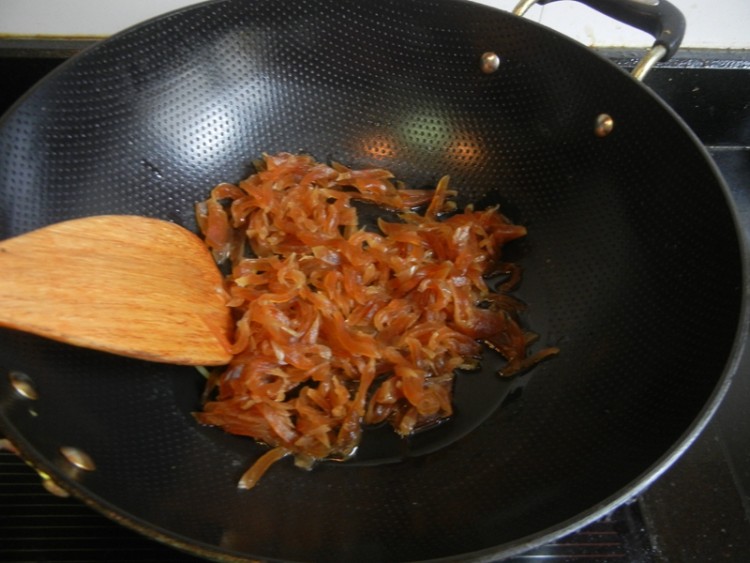 里脊肉毛豆炒包瓜步骤5