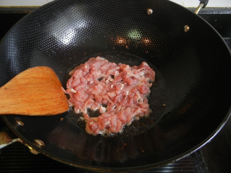 里脊肉毛豆炒包瓜步骤6