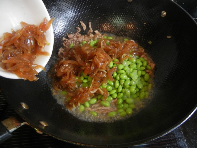 里脊肉毛豆炒包瓜步骤9