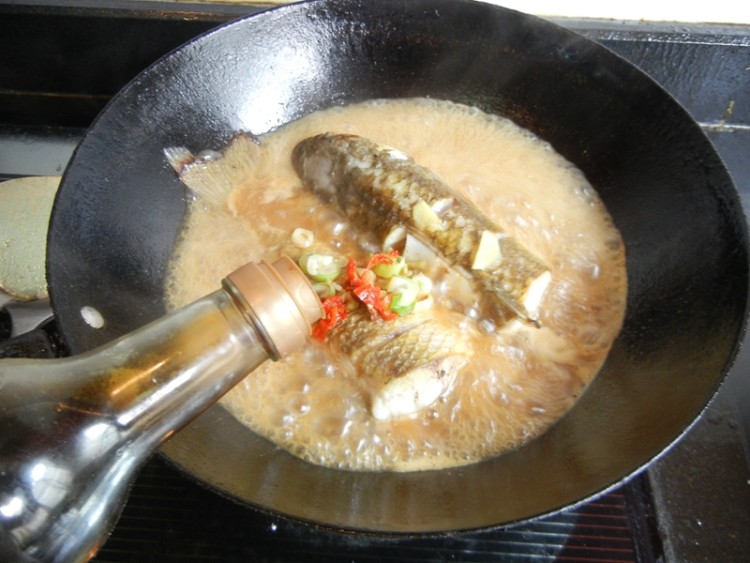 豆豉烧鲻鱼步骤6