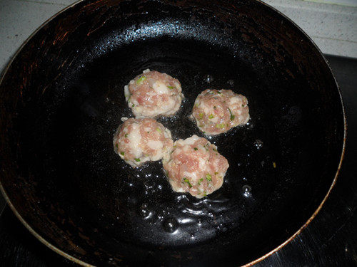 肉圆毛豆子步骤4