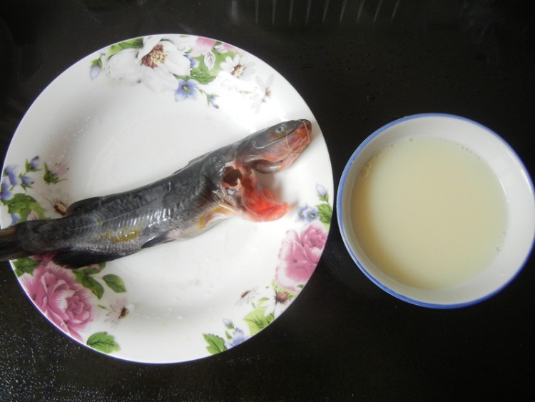 豆浆黄蜡丁汤步骤1