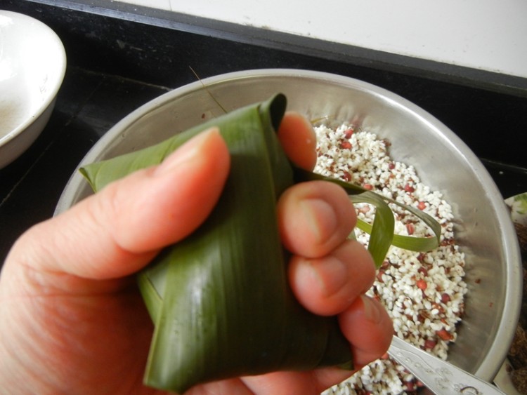 桂花红豆蜜枣粽步骤10
