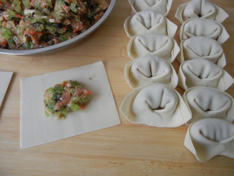 胡萝卜芹菜生煎馄饨步骤14