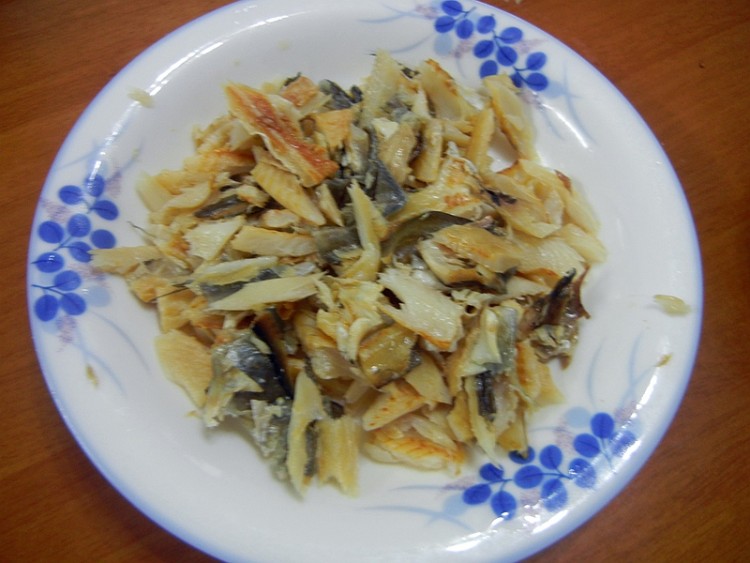 西芹拌鳗鲞步骤6