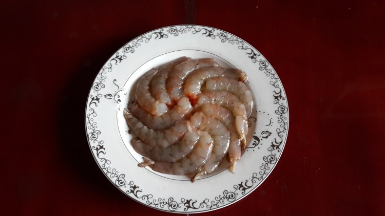 清炒虾仁步骤2