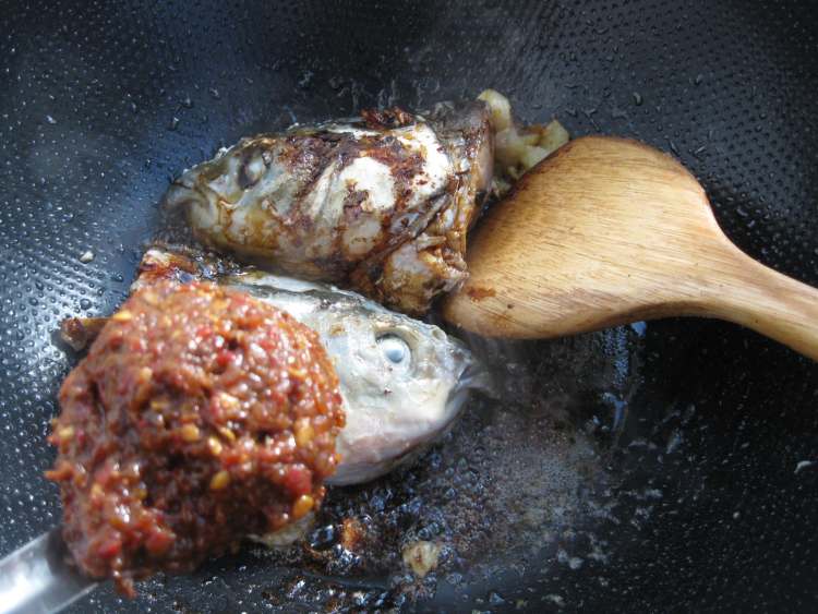 鱼头豆腐步骤11