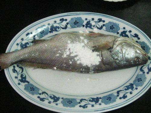 海鲜酱烧黄鲴子鱼步骤3
