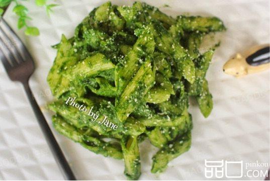 菠菜酱拌意面#圣诞美