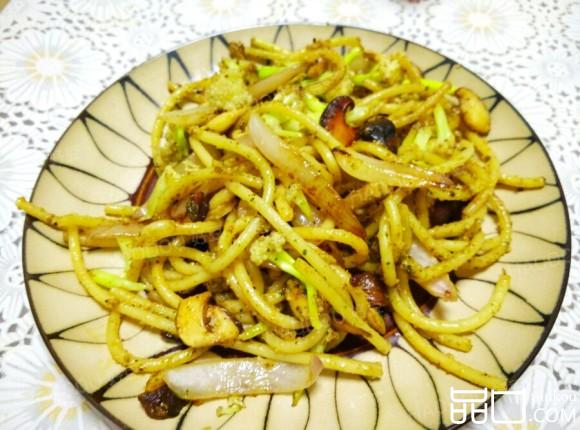 青酱意大利面