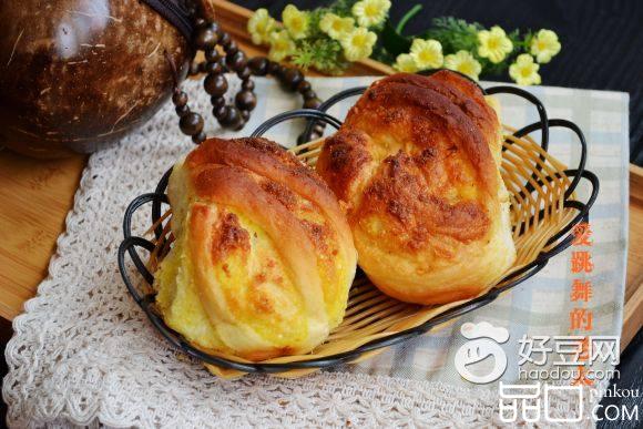 椰蓉花包