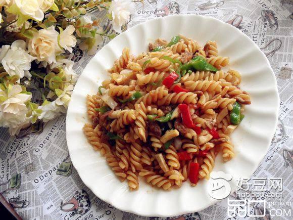 杏鲍菇肉丁意面