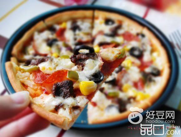 牛肉香肠披萨