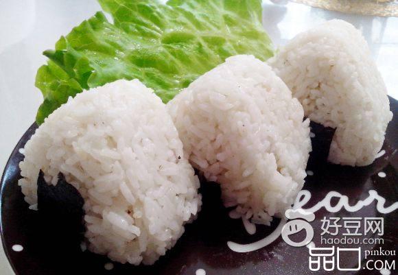 香肠包菜饭团