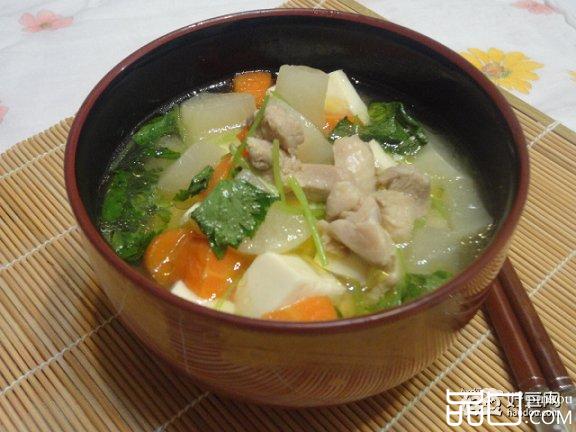 鸡肉味噌汤