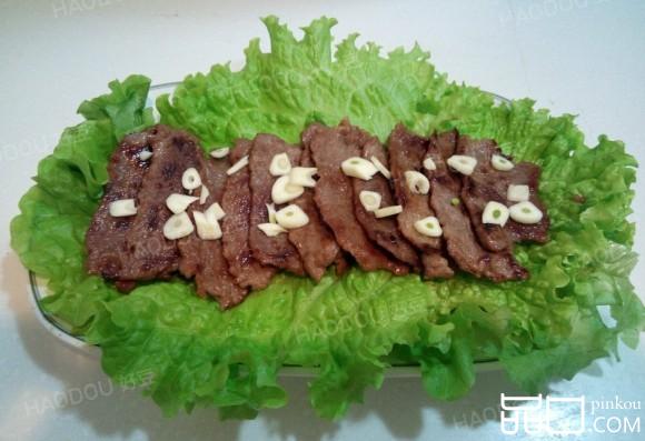 生菜烤牛肉