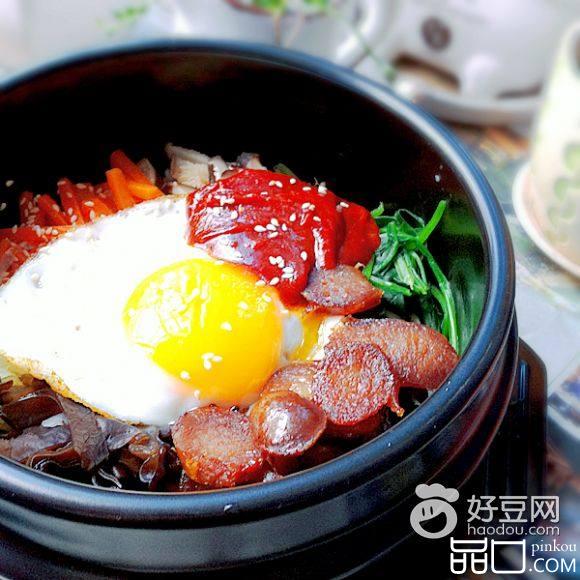 香肠石锅拌饭