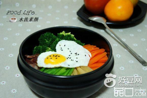 红肠时蔬石锅饭